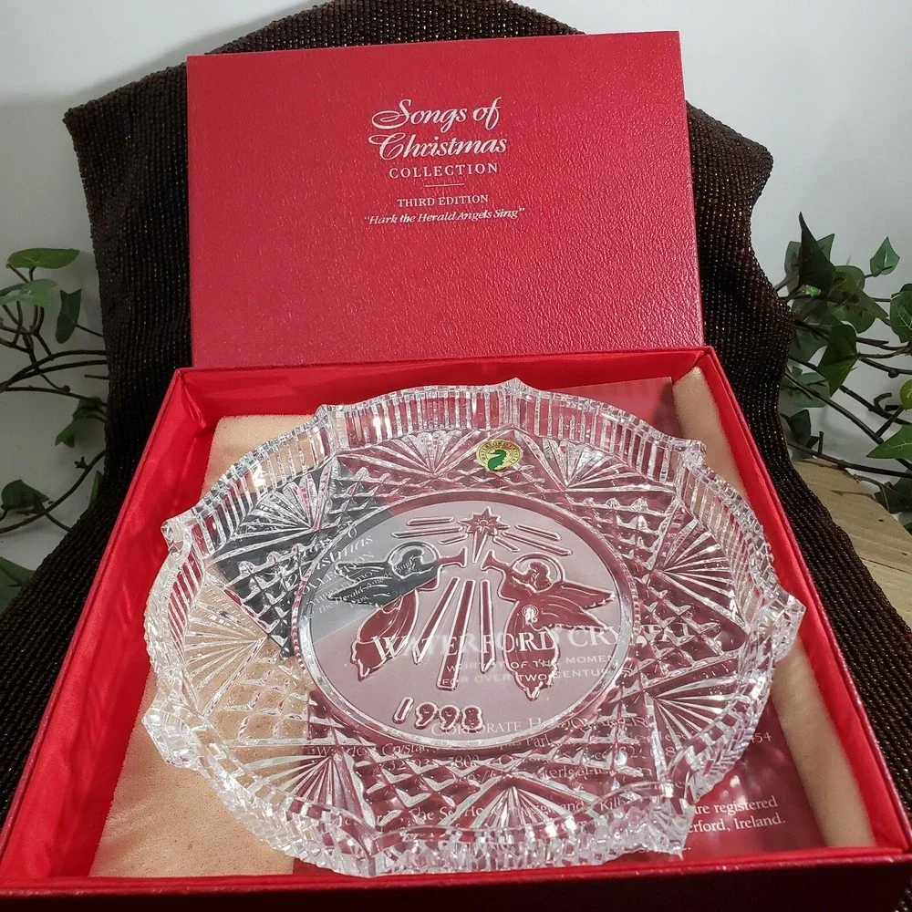 WATERFORD CRYSTAL Songs of Christmas Hark The Herald Angels Sing Plate NiB